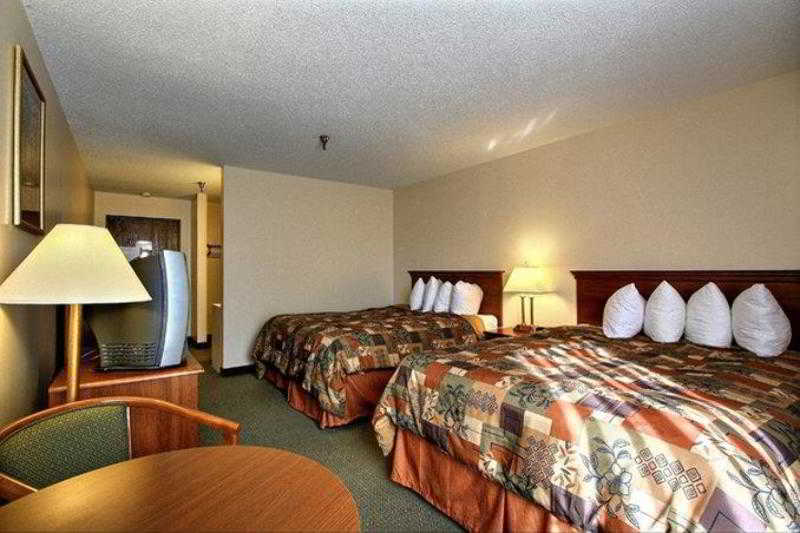 Days Inn & Suites By Wyndham Mt Pleasant Mount Pleasant Chambre photo