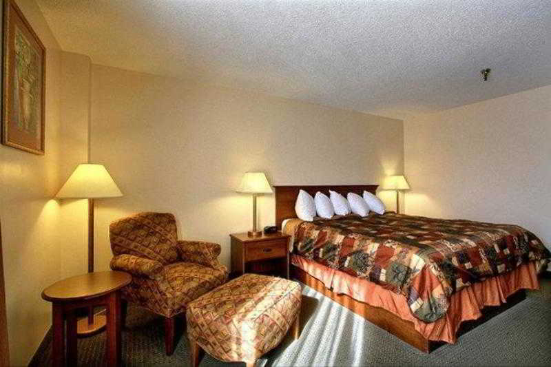 Days Inn & Suites By Wyndham Mt Pleasant Mount Pleasant Chambre photo