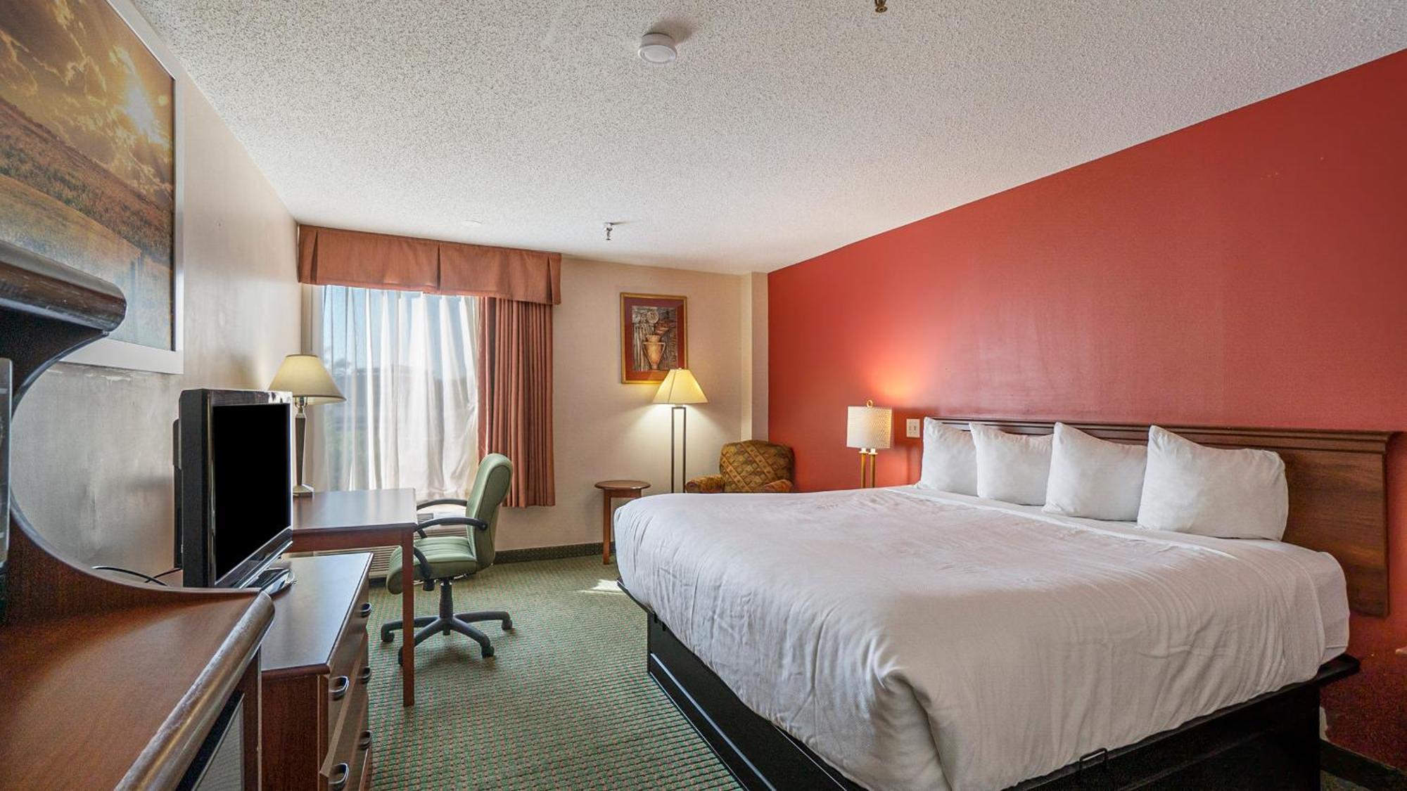 Days Inn & Suites By Wyndham Mt Pleasant Mount Pleasant Extérieur photo