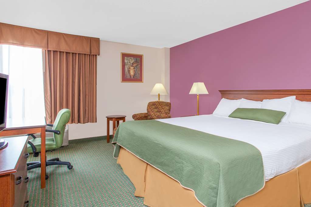 Days Inn & Suites By Wyndham Mt Pleasant Mount Pleasant Chambre photo